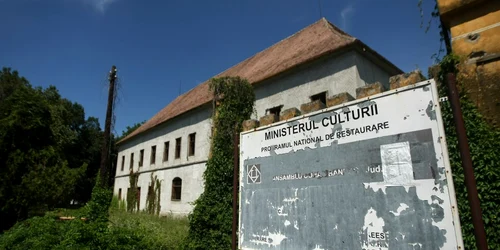 Clădirea-monument istoric de la Banloc a fost reşedinţa prinţesei Elisabeta. FOTO: Remus Runcan