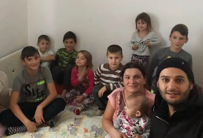 Omid Ghannadi, alături de Adriana şi de copiii ei