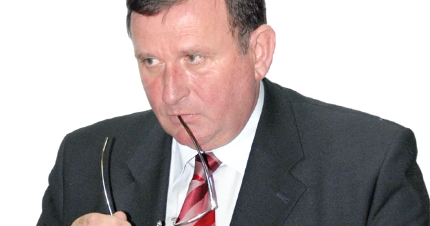 Primarul Vasile Pavăl 