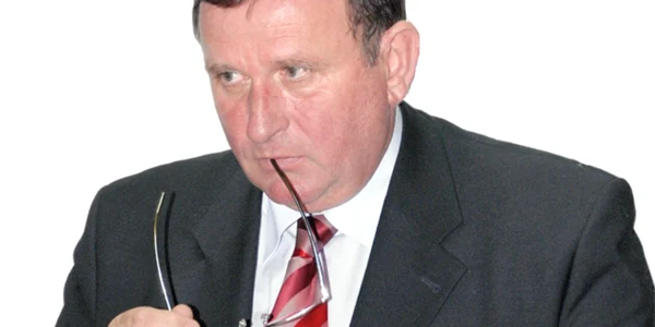 Primarul Vasile Pavăl 