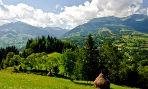 O expediţie (I) – Gărîna, fără festival, şi o bere locală jpeg