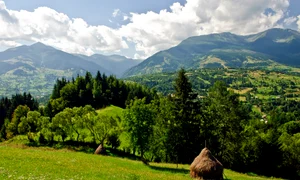 O expediţie (I) – Gărîna, fără festival, şi o bere locală jpeg