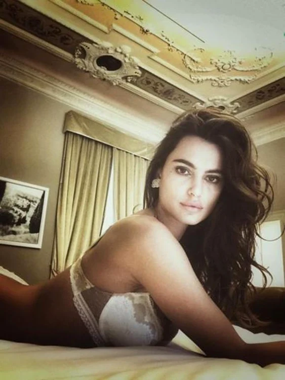 
    De Sfântul Nicolae, Catrinel Menghia va fi la muncăFoto: Arhivă personală  