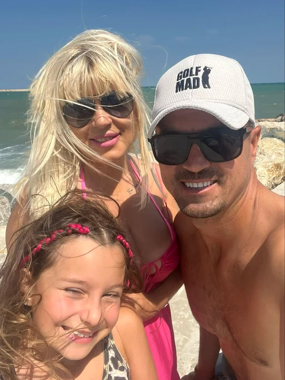 Elena Udrea la mare 2026 2 jpg