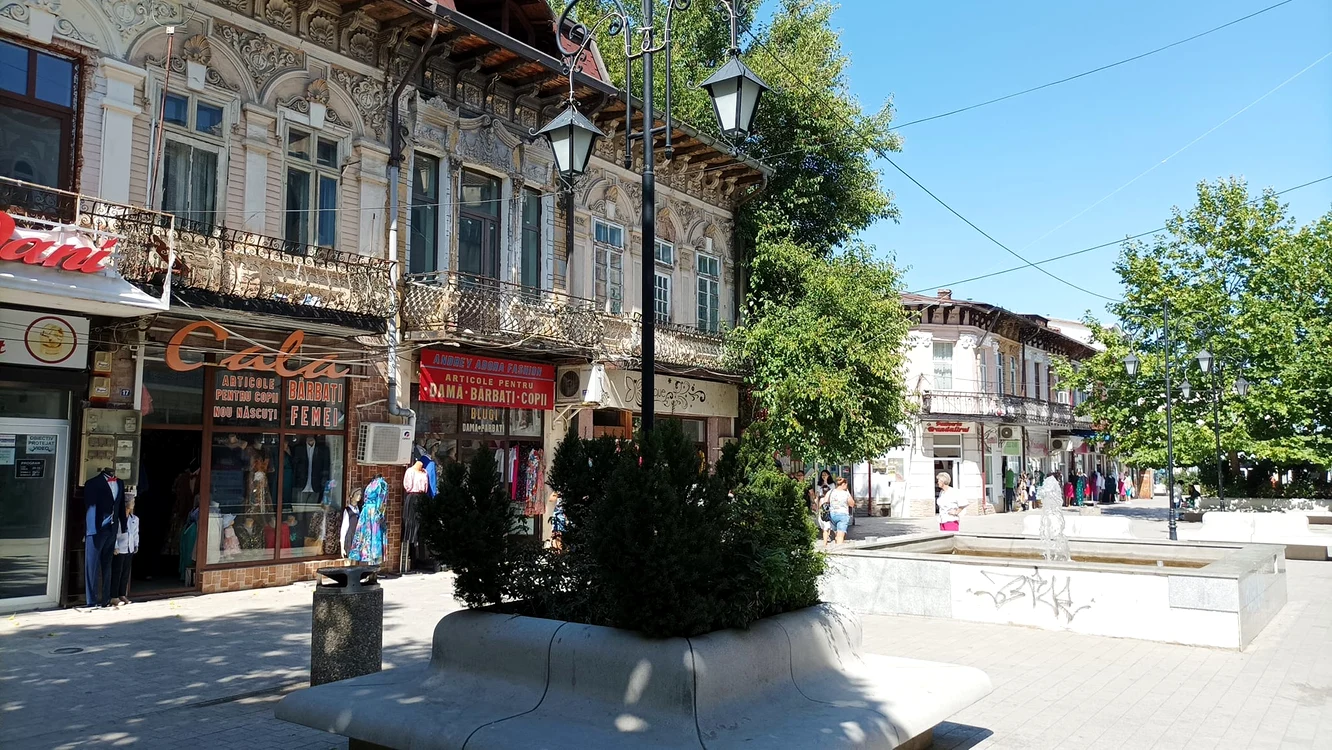 Clădirile din centrul Buzăului au fost construite după 1880. FOTO I. Bunilă
