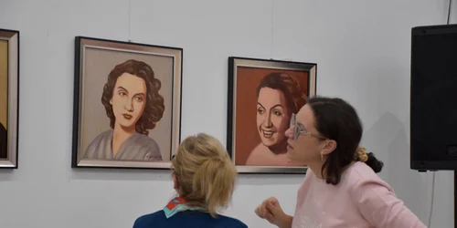 expozitia mria tanase chipuri la biblioteca judeteana olt   foto centrul judetean de cultura si arta dolj jpg