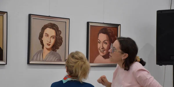 expozitia mria tanase chipuri la biblioteca judeteana olt   foto centrul judetean de cultura si arta dolj jpg