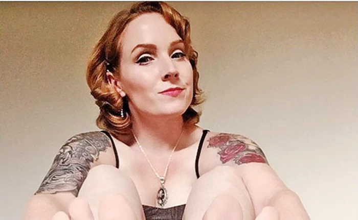 
    Câştigă circa  6.043 de dolari pe lună  