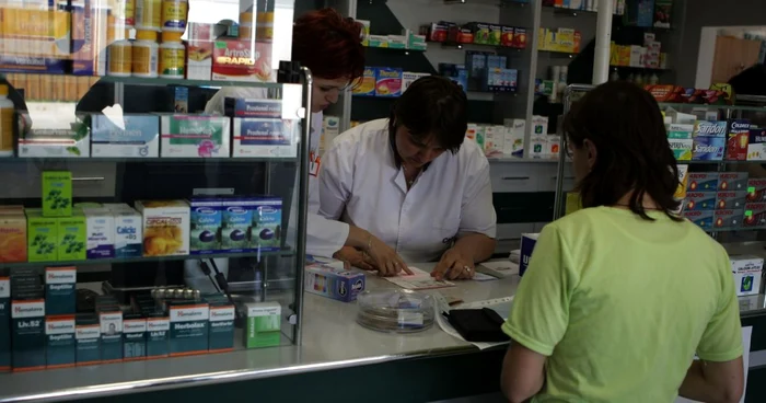 Unii farmacişti lucrează şi în zilele de Crăciun