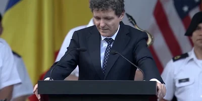 nicusor dan la receptia ambasadei SUA captura fb Adm Prezidentiala png