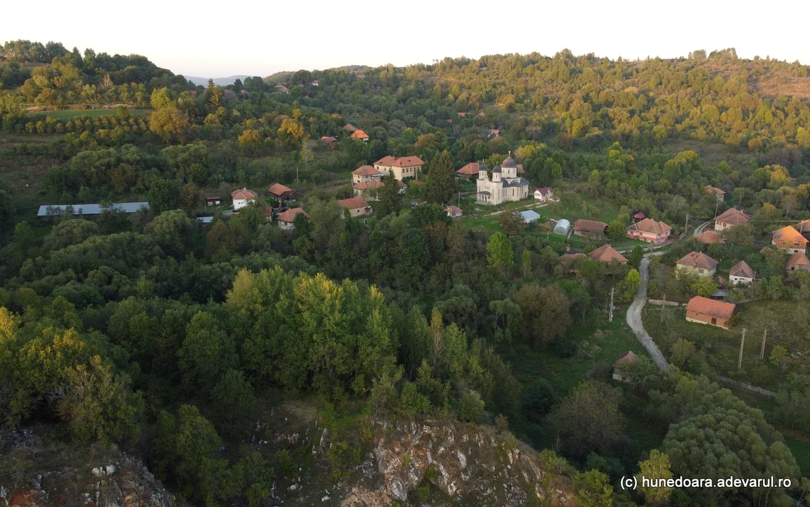 Satul Alun, Hunedoara  Foto Daniel Guță  ADEVĂRUL (167) JPG