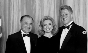 ION Iliescu, Bill Clinton si  Hilary Clinton foto arhiva Lucian Tudose png