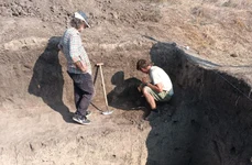 Cercetări arheologice la Gumelnița (© Muzeul Municipiului București)