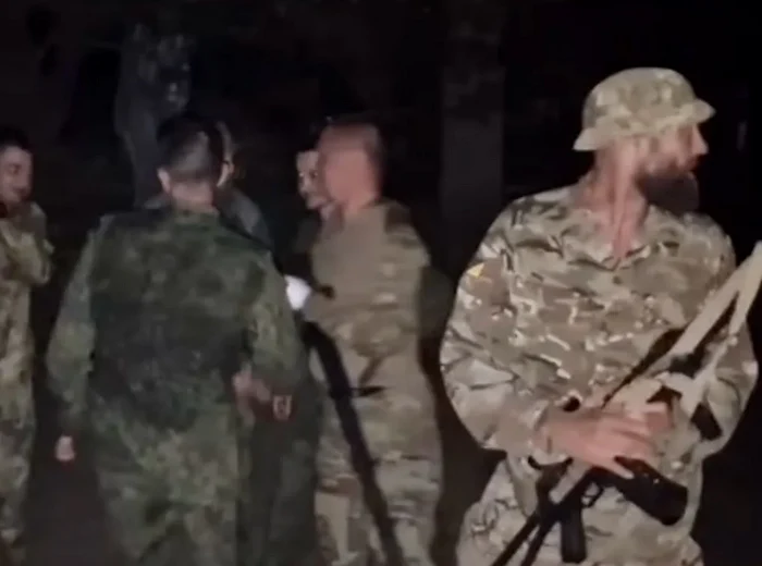 FOTO: Ukrainian Navy via Yahoo News.