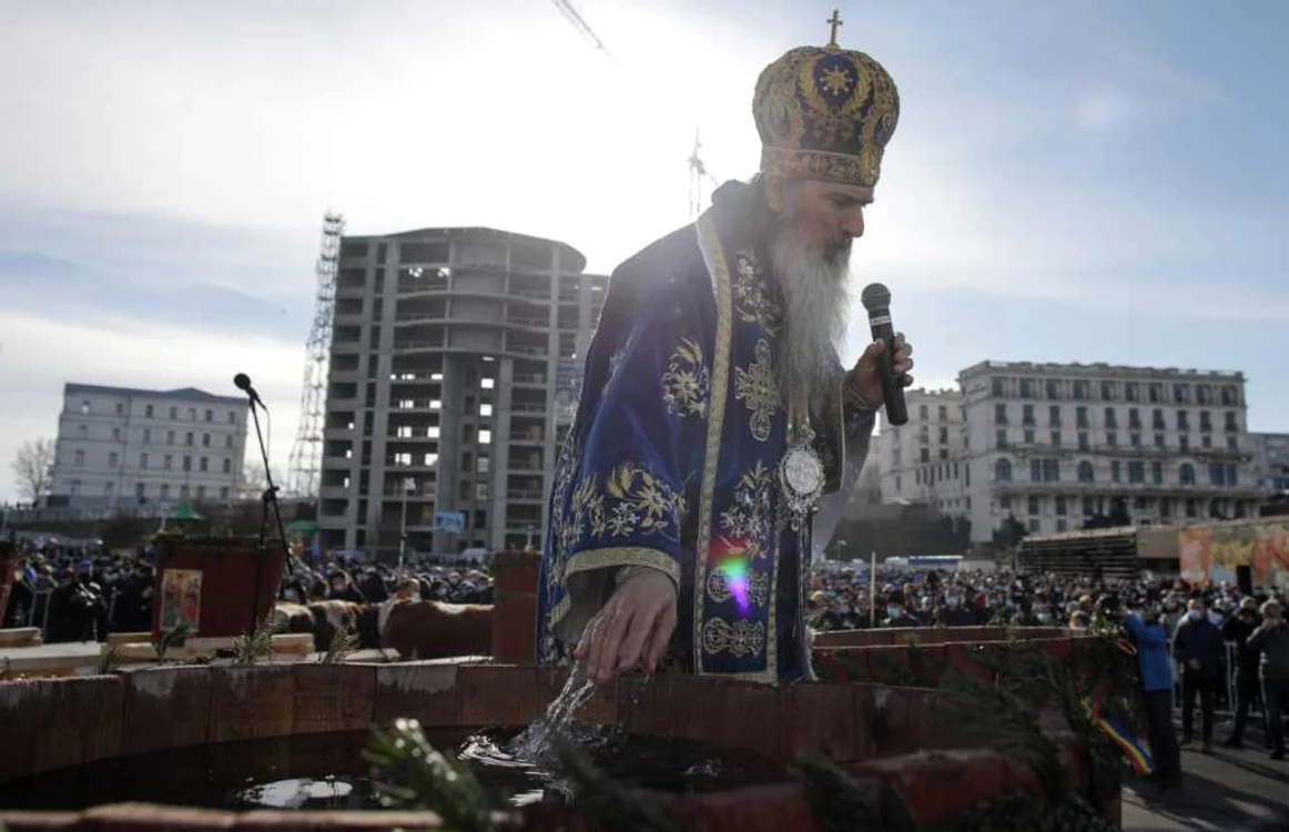 ÎPS Teodosie - slujbă Bobotează - Constanţa - 6 ian 2020 / FOTO Inquam Photos / Octav Ganea