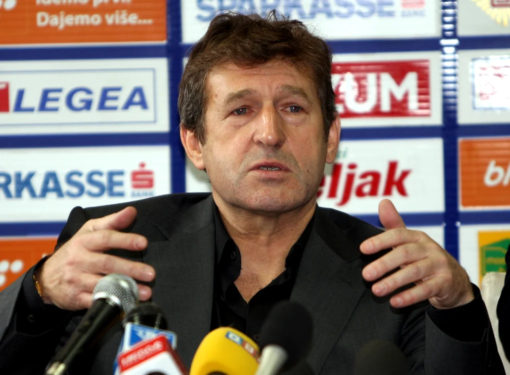 
    Safet Susic, selecţionerul Bosniei  