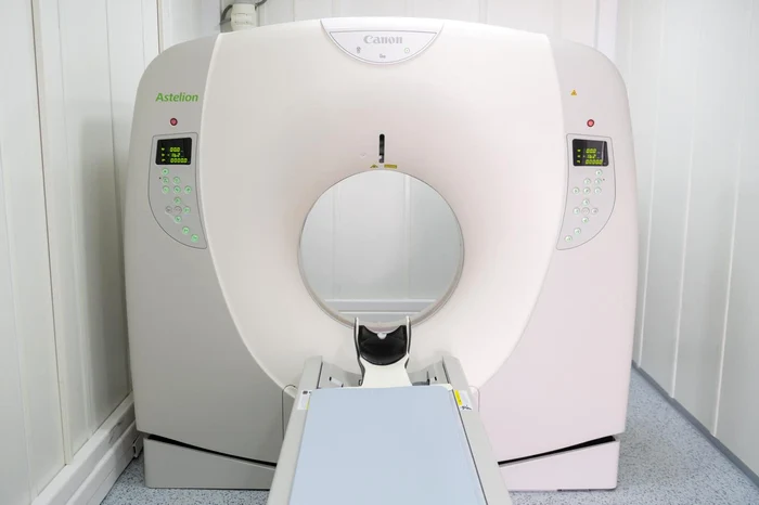 
    Computerul Tomograf depistează coronavirusul într-un minutFotografii: Primăria Capitalei  