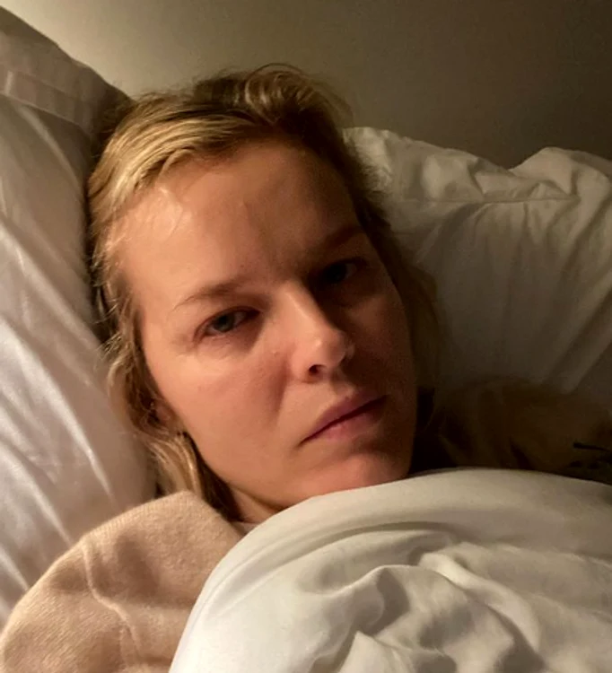 Eva Herzigova se luptă cu noul coronavirus
