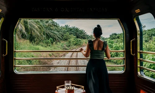 tren lux asia jpg