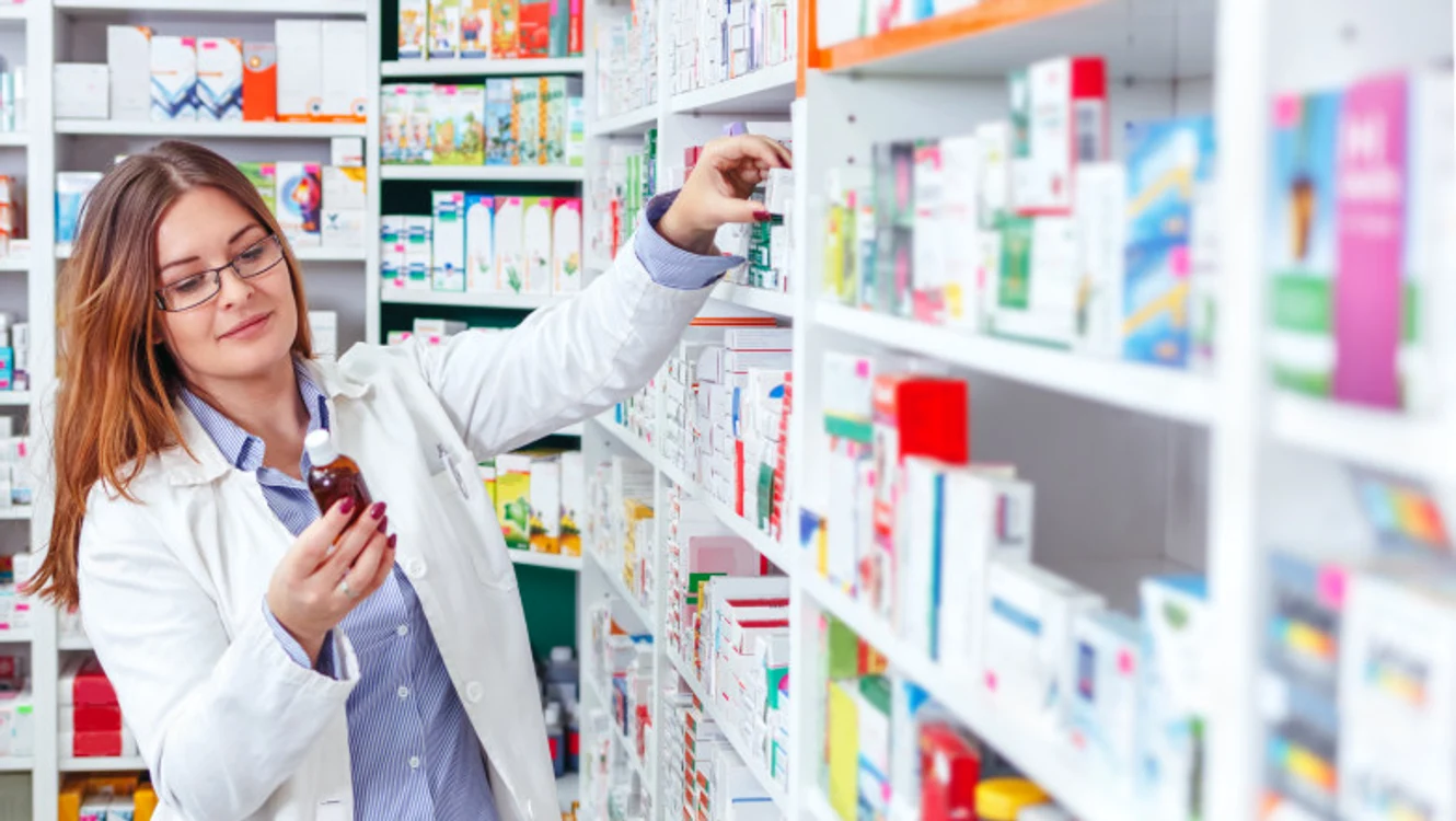 
    Salariul oferit pentru postul de farmacist în Franța este de 3.500 de euroFoto: Digi24  