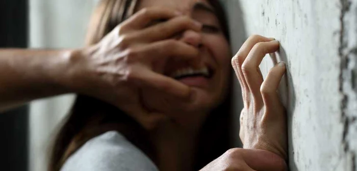 Eleve hărţuite sexual de profesori din licee de
top. FOTO 123RF