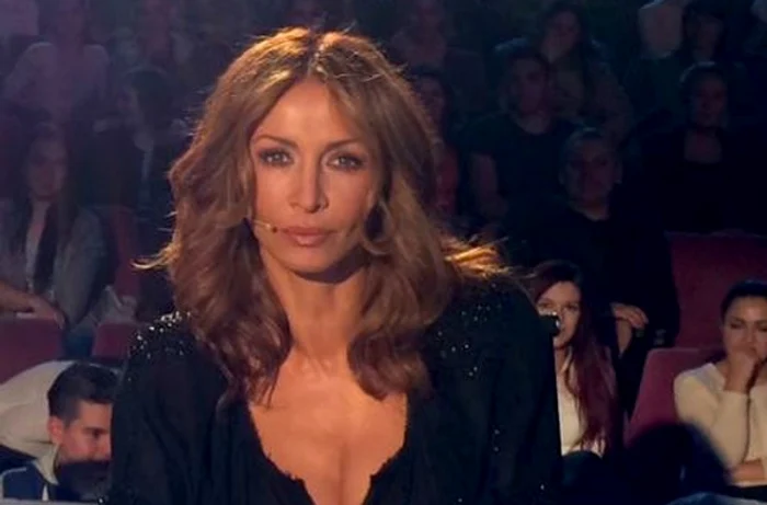 
    El a primit un ''DA'' de la Mihaela RădulescuFoto: captură Pro TV  