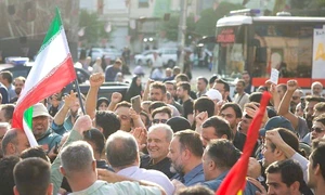Masoud Pezeshkian protest iran foto x jpeg