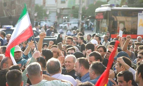 Masoud Pezeshkian protest iran foto x jpeg