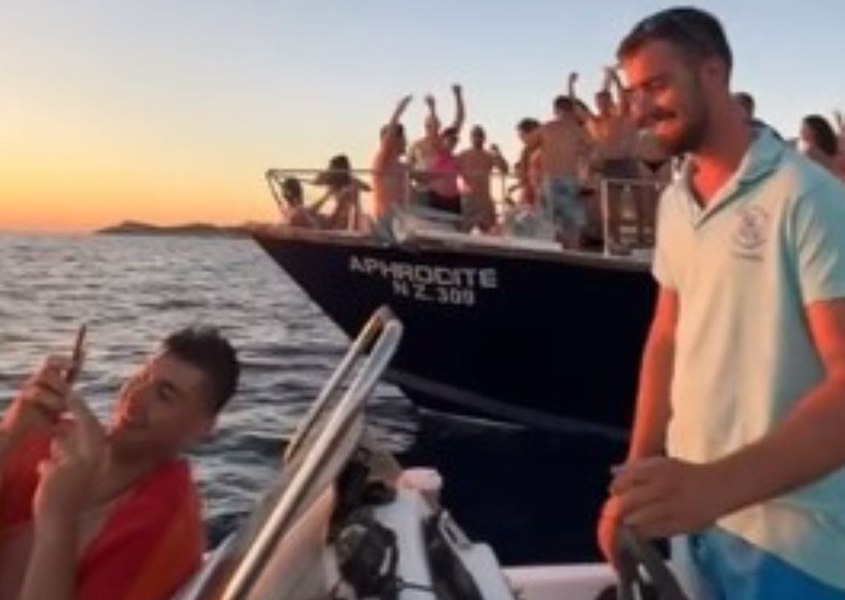 Petrecerea cu manele a unor români în Zakynthos, virala pe net VIDEO