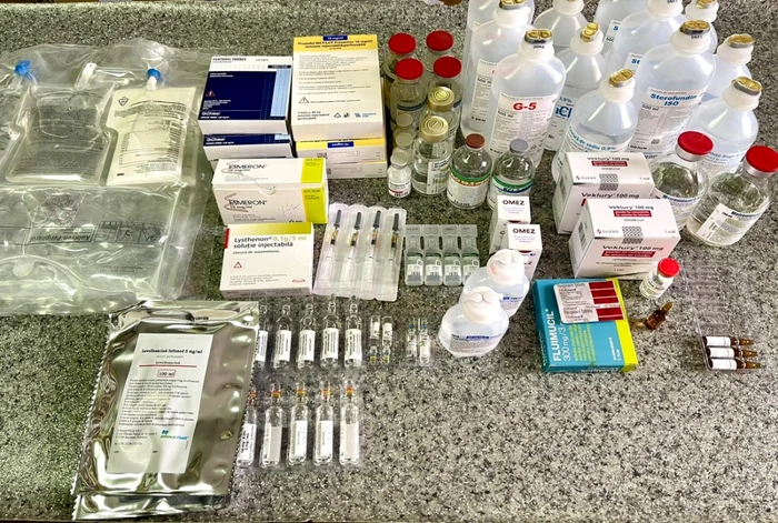 tratamentul pentru o singură zi la terapie intensivă a unui bolnav de Covid-19 foto ro vaccinare