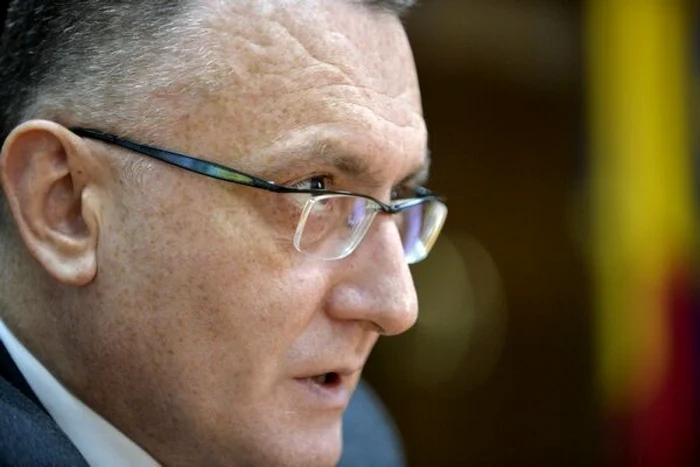 Sorin Cîmpeanu, ministrul Educaţiei, pus de Ponta să ţină atent sistemul sub ochi. Foto: Agerpres