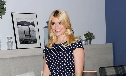 479272157holly willoughby jpeg