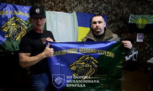 Sean Penn in donetk ucraina jfif