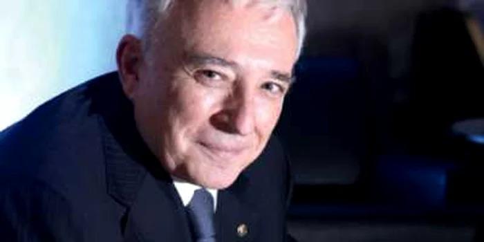 Guvernatorul Mugur Isărescu spune că un comportament mai relaxat privind rata inflaţiei poate avea efecte „perverse“ 