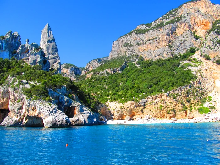 Cala Goloritzé se află în Sardinia / foto: Pixabay