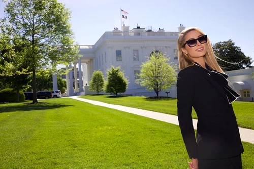 Paris Hilton in DC (2) jpg