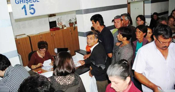 20.000 de familii au beneficiat iarna trecută de ajutoare pentru lemne, gaz sau căldură
