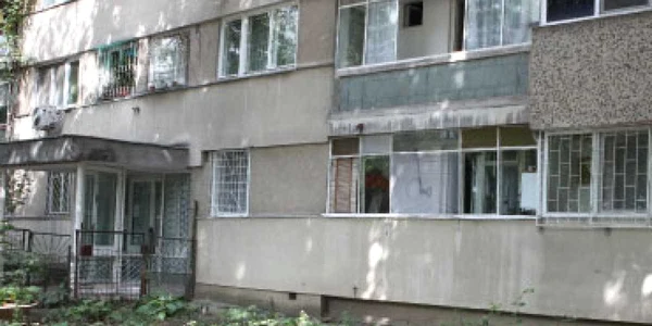 Chiria la parter,  diminuată cu 50%