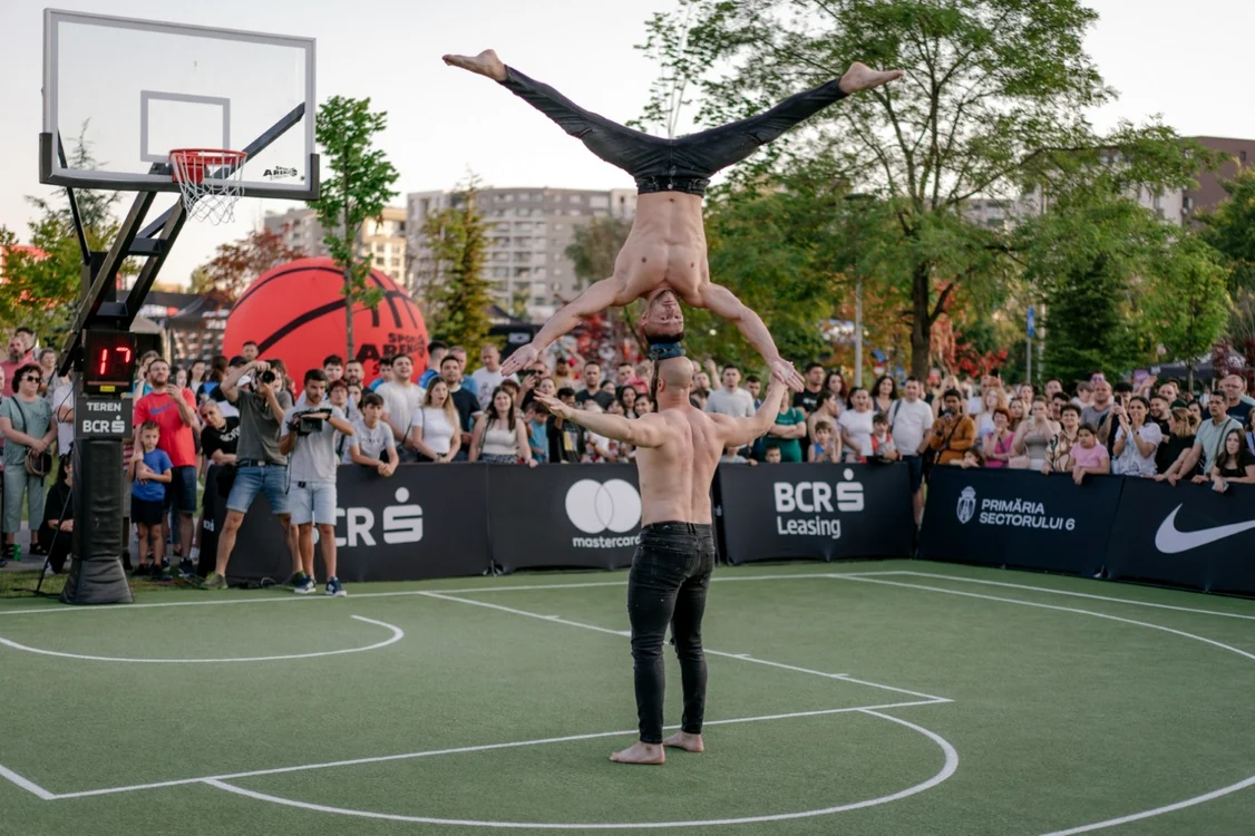 Artiștii Circului Metropolitan au făcut show