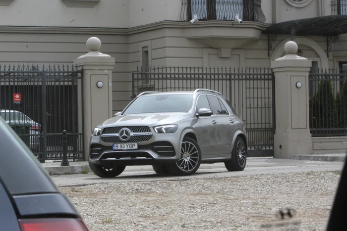 Mașina lui Alexandru Ciucu. Foto: Click