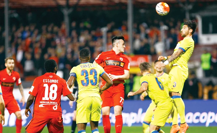 Marica s-a accidentat înainte de pauzăFoto: Mediafax