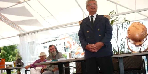 Comandantul Avădanei a lansat de curând o lucrare despre istoria navei cu zbaturi din portul Tulcea