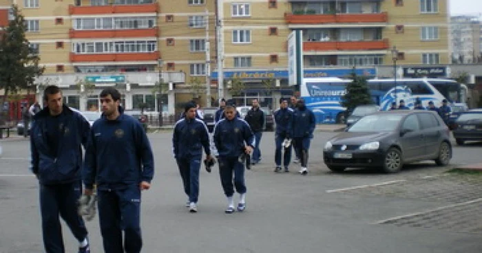 Jucătorii ialomiţeni la revenirea de la antrenament 