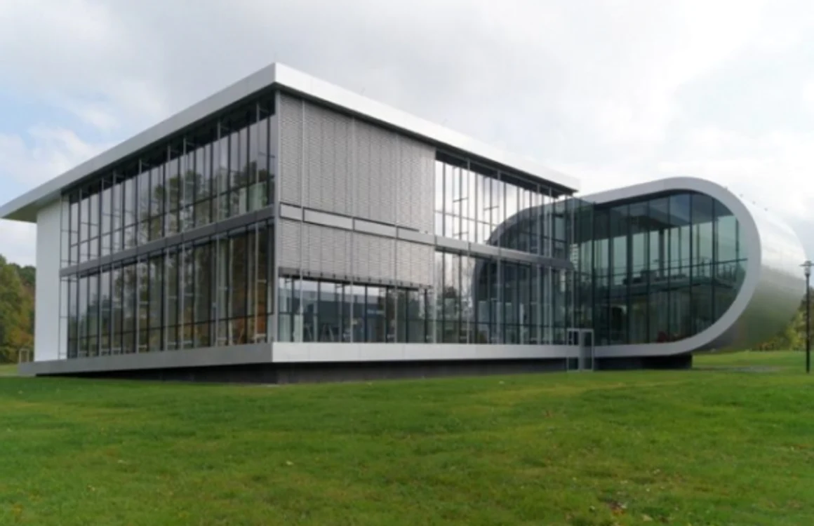 Centrul de cercetare din Oradea va avea laboratoare cu roboţi de ultimă generaţie FOTO Primaria Oradea