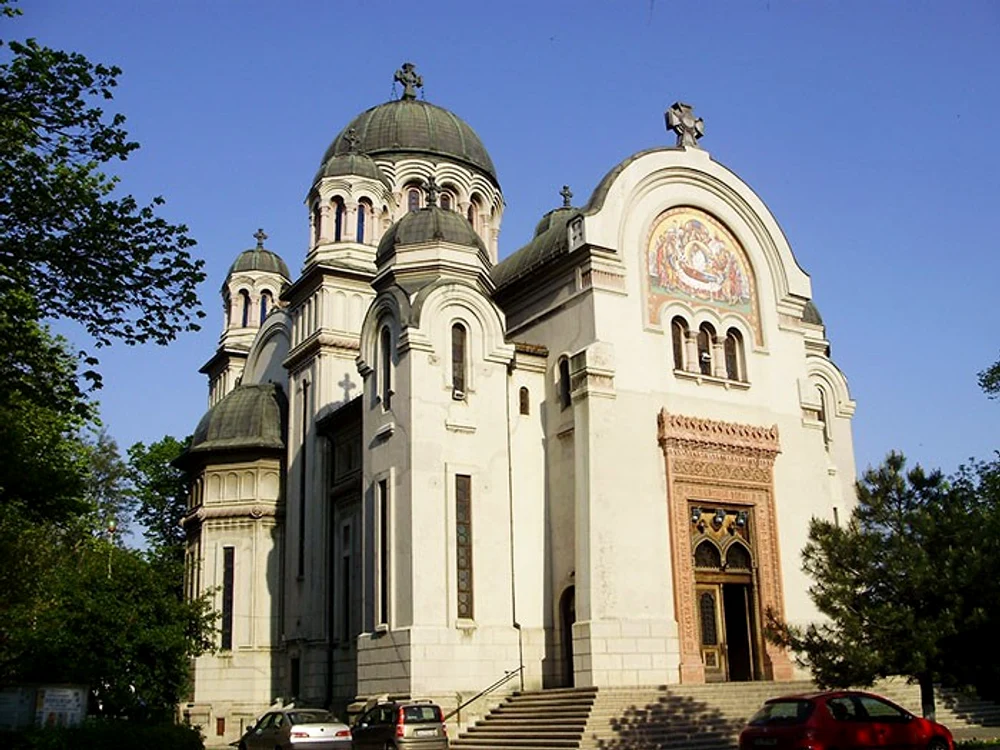 La biserica „Madona-Dudu” se află icoana făcătoare de minuni 
