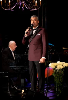 Temi simte o durere imensă, un gol, acum, când vorbește la trecut despre marele Horia Moculescu