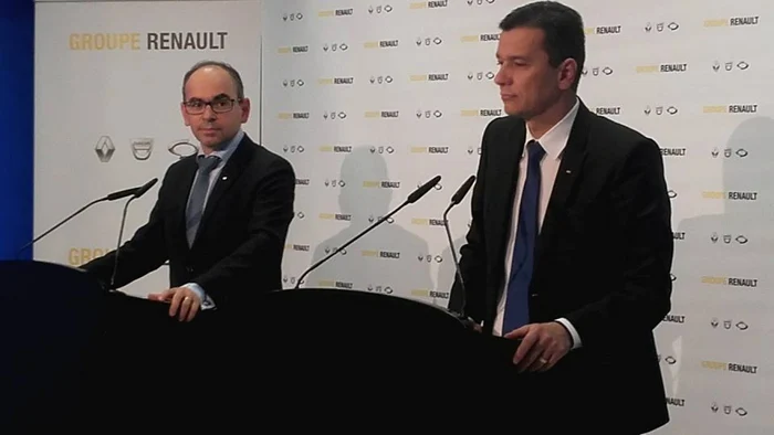 Premierul a vizitat Uzina Dacia Renault, unde a avut o întâlnire cu directorul general Yves Caracatzanis