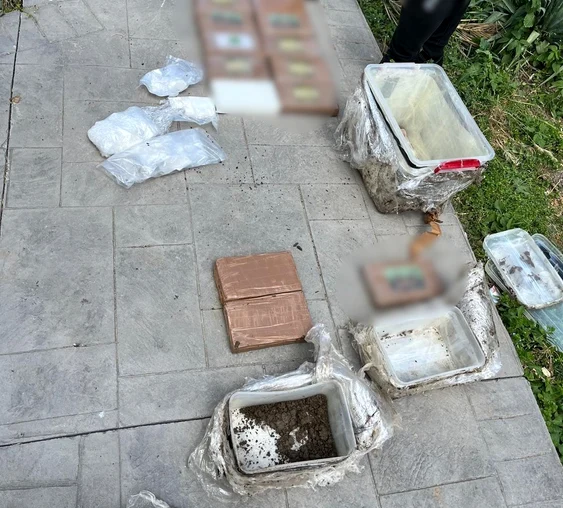 14 kilograme de cocaină găsite la Mihăilești FOTO: DIICOT