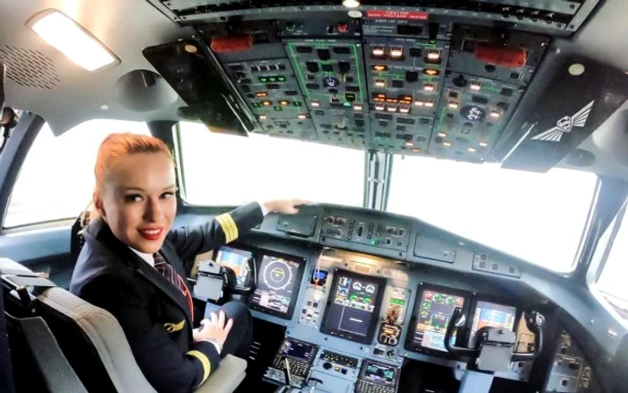 Pilotul Simona Păun a prezentat noua aeronavă ATR Tarom