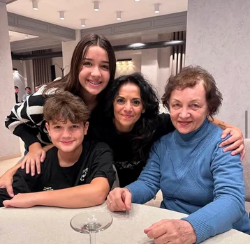 Analia Selis are doi copii foarte talentați foto: Facebook 